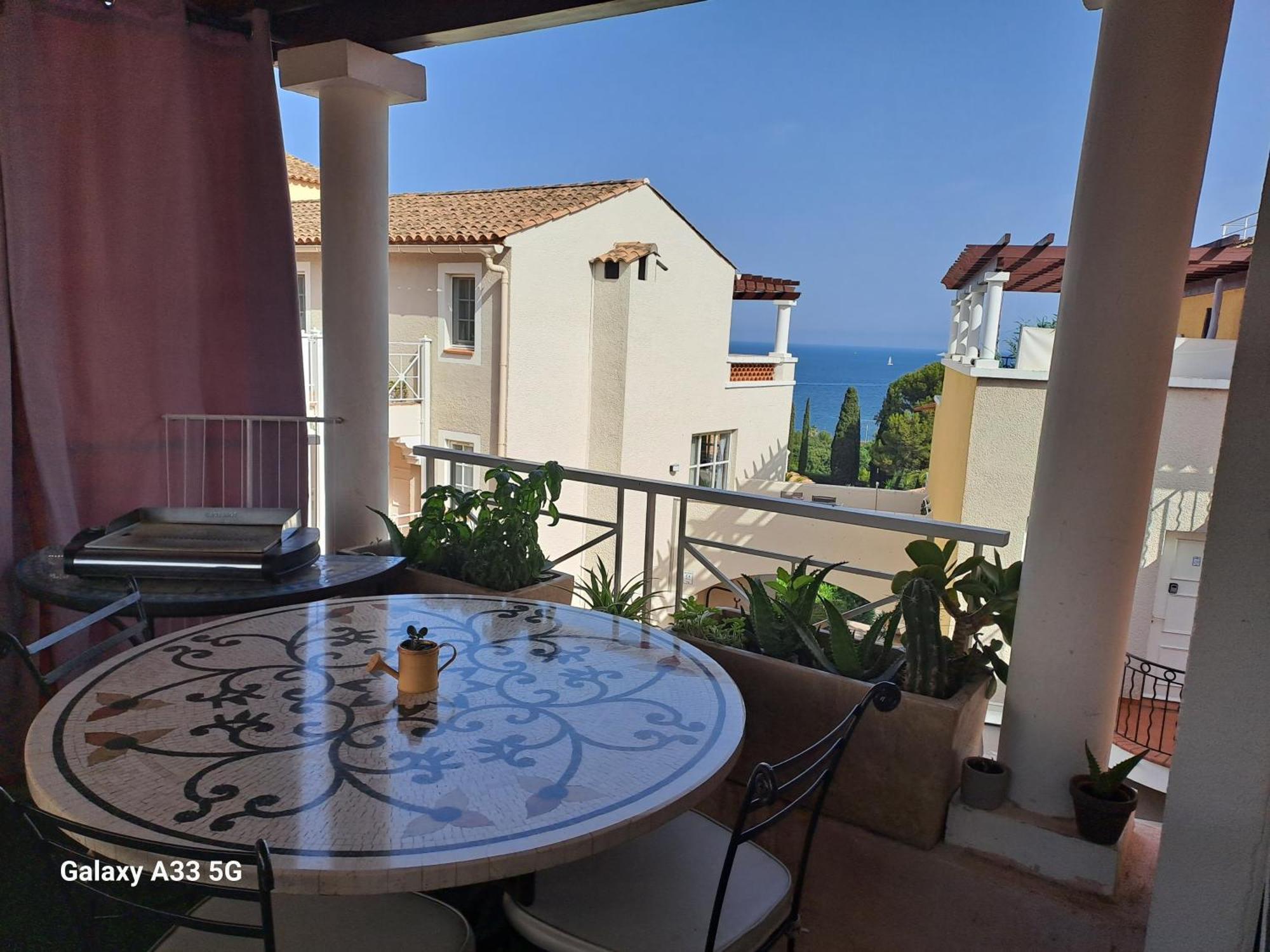 Cap Esterel Vue Mer Saint-Raphaël Екстериор снимка